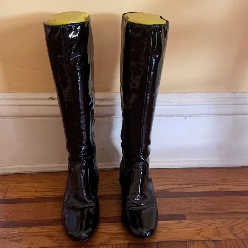 Knee high patent leather half zip boots. Size 36